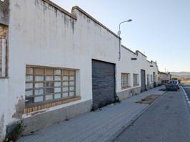 Complejo industrial i comercial de 3.350m², con una superficie de suelo de 11.540m² situado en la carretera de Ulldecona-La Sénia, en Ulldecona (Tarra photo 0
