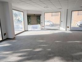 Local comercial de obra nueva y 116m² construidos, en Ulldecona (Tarragona). photo 0