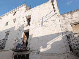 Casa céntrica para reformar de 128m² con Pozo y Lagar en la población de Ulldecona (Tarragona). photo 0