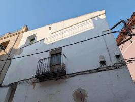 Casa pueblo para reformar de 96m² en el casco antiguo, de la villa de Ulldecona (Tarragona) photo 0