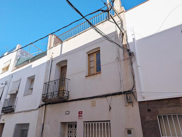 Oportunidad Única: Diseña la Casa de Tus Sueños en Alcanar, a un Paso del Puerto Marinero de Les Cases d’Alcanar (Tarragona). photo 0