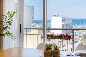 Piso en venta en S`Arenal photo 0