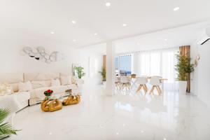 Piso en venta en S`Arenal photo 0