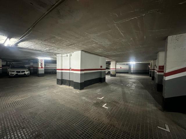 Plaza de parking en venta en la exclusiva zona de Vía Augusta-Mitre photo 0