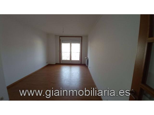 Venta piso en Ponteareas photo 0