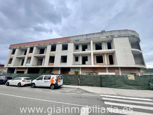 Edificio en venta en Salvaterra de Miño photo 0