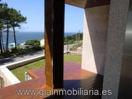 Chalet unifamiliar en venta en Oia (Santa María) photo 0