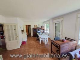 Chalet unifamiliar en venta en Mañufe photo 0