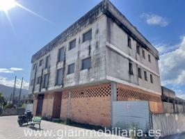 Edificio en venta en O Porriño photo 0