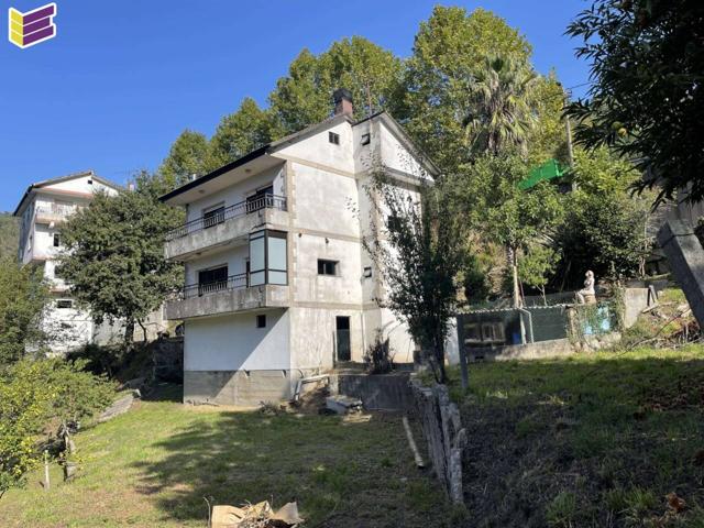 Casa de 3 dormitorios y 2 baños en Porriño photo 0