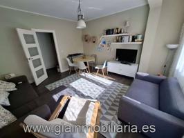 AMPLIA VIVIENDA EN VENTA EN BAIONA photo 0
