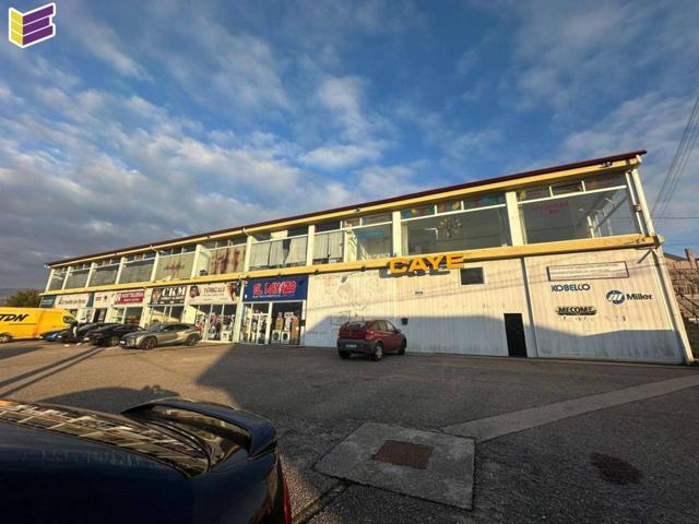 Nave a pie de carretera Porriño- Redondela photo 0