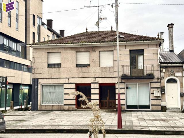 Casa de pierda de uso hotelero o residencial para vivir o hacer un edificio de 6 plantas para 11 viviendas !! photo 0