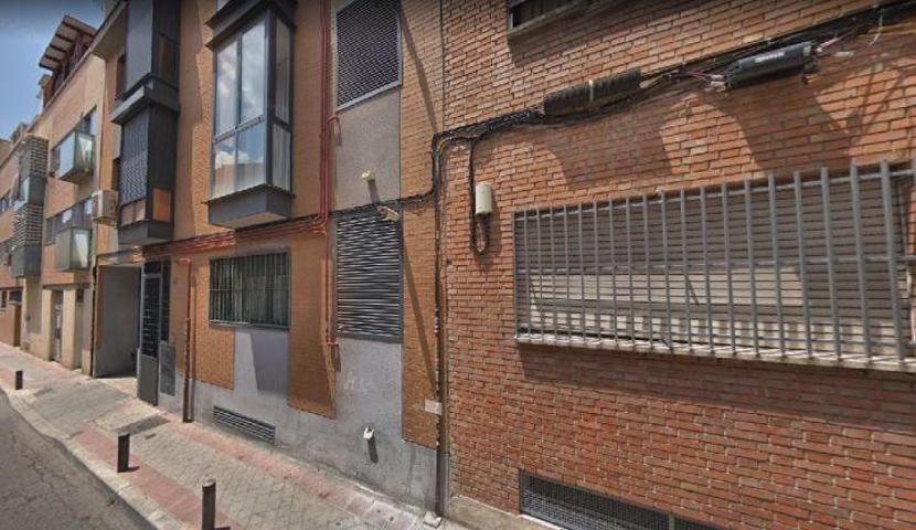 Plaza De Parking en venta en Madrid de 23 m2 photo 0