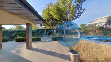 Casa - Chalet en venta en Villaviciosa de Odón de 609 m2 photo 0