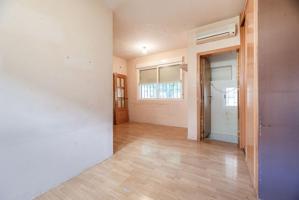 Piso en venta en Madrid de 60 m2 photo 0