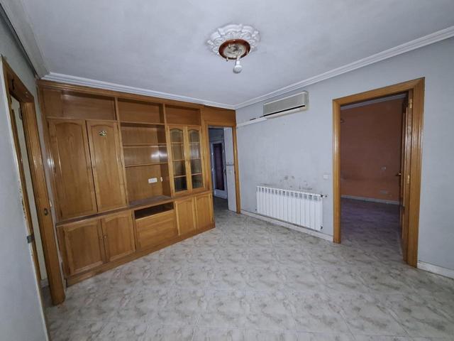 Piso en venta en Madrid de 63 m2 photo 0