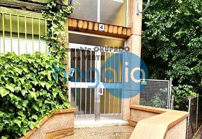 Piso en venta en Madrid de 64 m2 photo 0