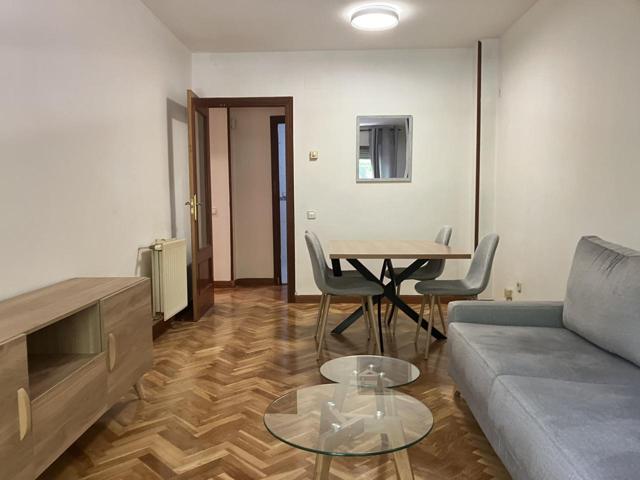 Piso en venta en Madrid de 94 m2 photo 0