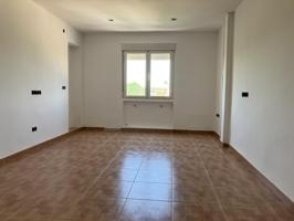Piso en venta en Parla de 77 m2 photo 0