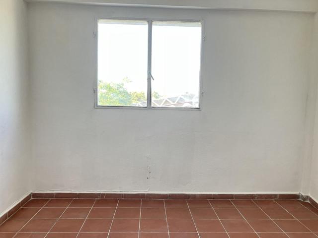 Piso en venta en Madrid de 64 m2 photo 0