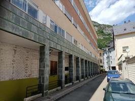 OPORTUNIDAD PISO-DUPLEX EN CANFRANC-ESTACION photo 0