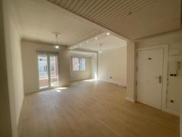 PISO REFORMADO A LA VENTA EN MARTIN CORTES! photo 0