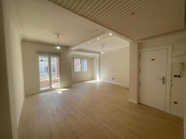 PISO REFORMADO A LA VENTA EN MARTIN CORTES! photo 0