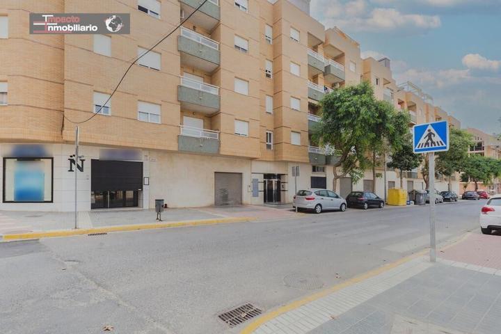 Piso en Venta en Playa Censo, Adra - Oportunidad Única photo 0