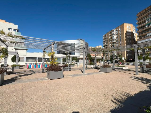 Apartamento en venta en Urb. Parque del Genil photo 0