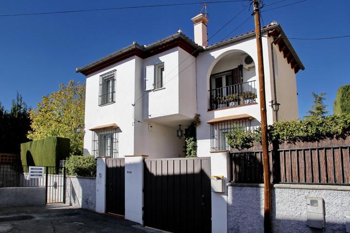 Chalet en Ogijares photo 0