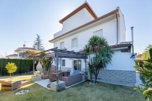 Chalet en Albolote photo 0
