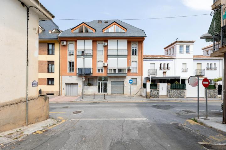 Piso con cochera en Monachil photo 0