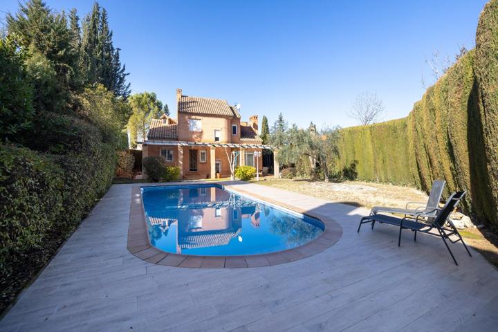 Casa En venta en Urbanizacion Cortijo Del Aire, Albolote photo 0