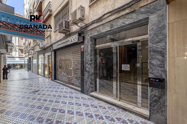 Magnífico piso con plaza de garaje junto a Catedral. photo 0