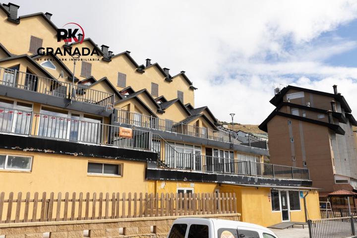 SE VENDE DUPLEX DE 3 DORMITORIOS CON COCHERA EN LA ZONA MEDIA DE SIERRA NEVADA photo 0