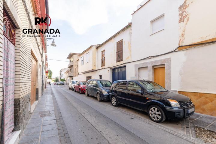 Encantadora casa reformada con terraza en el corazón de Santa Fe. photo 0
