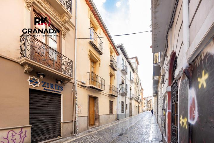 Venta de apartamento con licencia turística junto a Gran Vía photo 0