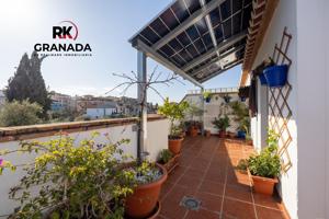 MARAVILLOSA CASA A POCOS MINUTOS DEL CENTRO DE LA ZUBIA photo 0