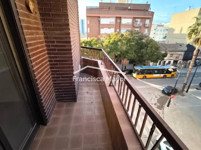 PISO EN LA TORRE LIBRE DE COMISIÓN DE AGENCIA. photo 0