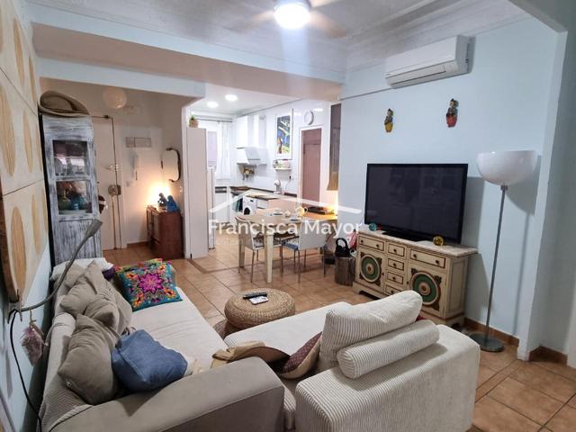 Encantador apartamento en un bonito edificio en el corazón del Cabanyal photo 0