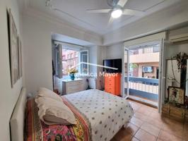 Encantador apartamento en un bonito edificio en el corazón del Cabanyal photo 0