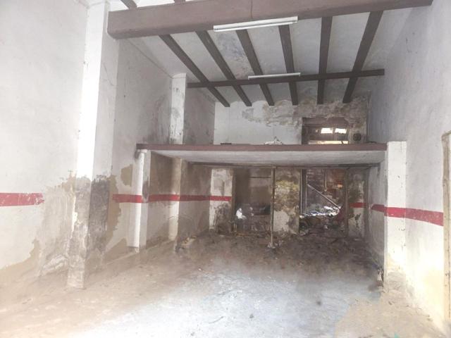 Local en venta en València de 83 m2 photo 0