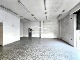 ESPECTACULAR BAJO EN CALLE REINA DE CALLE A CALLE photo 0