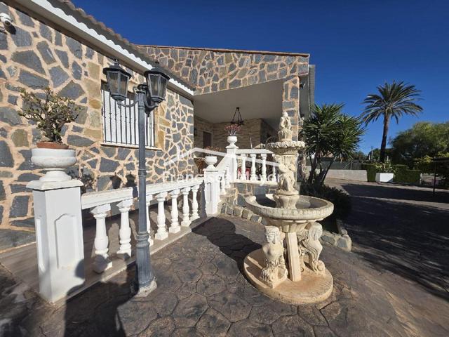 EXCLUSIVO CHALET EN TORRENT 3 HABITACIONES 2 BAÑOS Y PISCINA PRIVADA photo 0