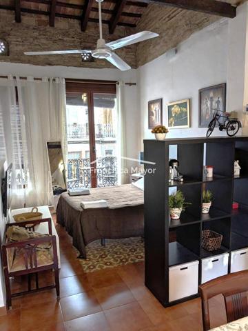 LOFT CON ENCANTO EN EL CABANYAL - DISEÑO, LUZ Y TERRAZA PRIVADA photo 0