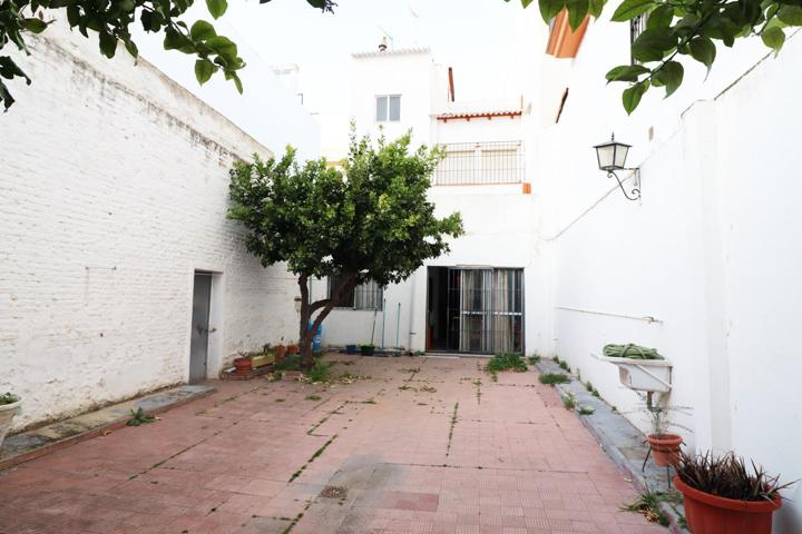 Casas antiguas(2) en huelva para reconstruir o reformar-ref-7399-precio-450.000€ photo 0