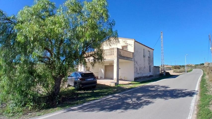 CASA A REFORMAR CON LUZ Y AGUA , 17.700 M2 REBOLLEDO photo 0