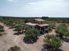 Finca rústica con gran casa de 360 m², vistas al mar y total autonomía a solo 3 km de la playa photo 0