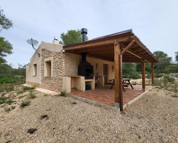 Finca Rústica con encantadora casa de campo de 70 M2 y agua conectada photo 0